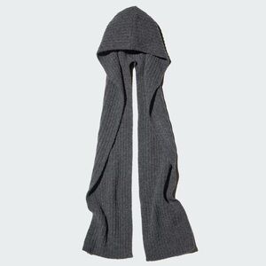Uniqlo Souffle Yarn Chunky Hooded Scarf